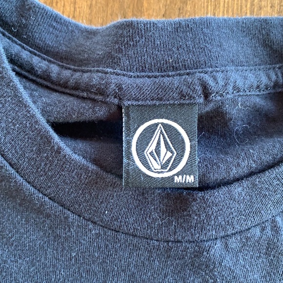 Men’s Medium Volcom T-Shirt - Picture 3 of 4